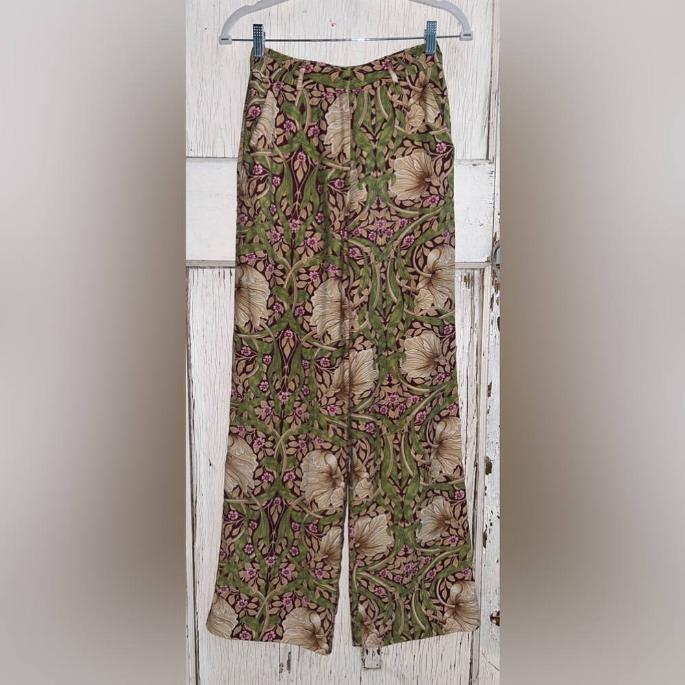 🌺BOHO Floral Slacks by H&M🌺 - Picture 2 of 10